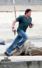 Stallone persigue una avioneta acuática por un muelle en una de las primeras escenas rodadas para "The Expendables"