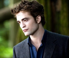 Robert Pattinson, famoso por su rol como Edward Cullen, encabezó la lista masculina