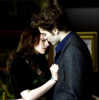 La relación sentimental entre Bella y Edward es puesta a prueba en "New Moon"