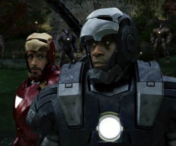 Don Cheadle es ahora James Rhodes, leal amigo de Tony Stark quien combate a su lado como "War Machine"