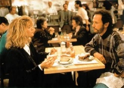Una de las escenas icónicas en el cine lo es la de la cafetería en "When Harry Met Sally" escrita por Ephron
